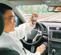 <b>这只是人工智AI）使用的一个缩影；从电商零售范</b>